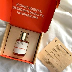 Dossier Floriental Cedarwood fragrance